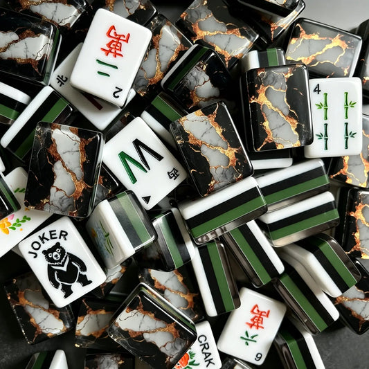 Gold Veined Mahjong Set
