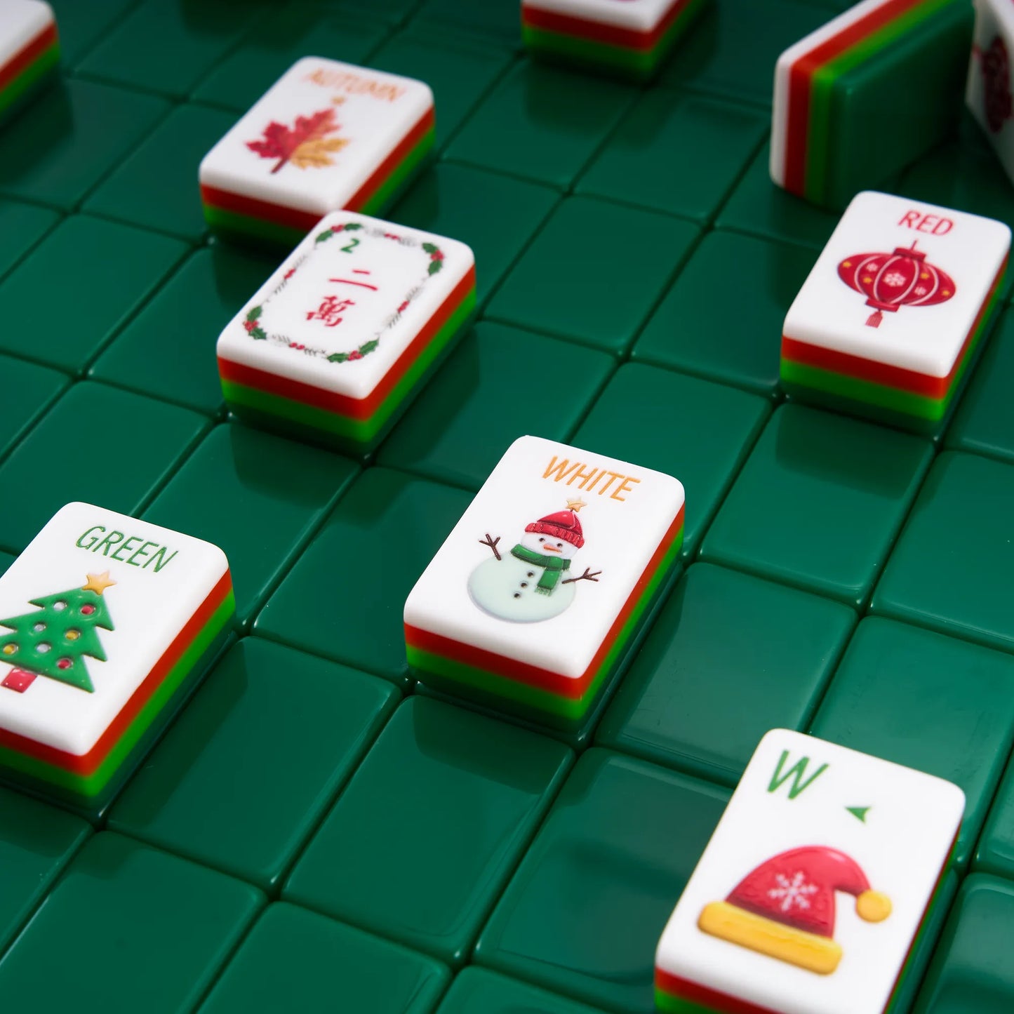 Holly Jolly Christmas Mahjong Set