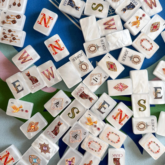 Royal Gemstone Pearlescent Mahjong Set